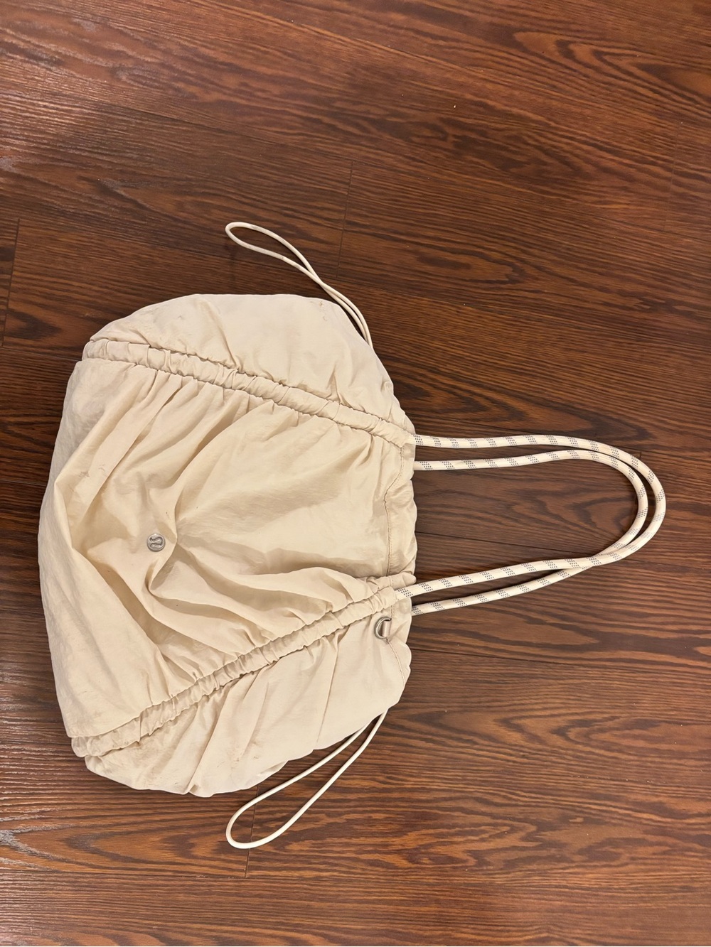 Lululemon ruched tote bag 24L
